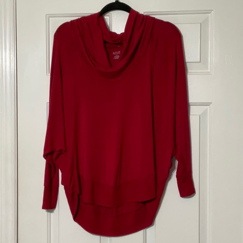 A.N.A A New Approach Crowl Red Top - Size Small